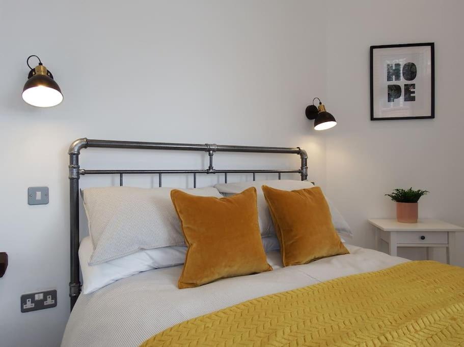 Newly Renovated Stunning Warehouse Apartment Bournemouth Ngoại thất bức ảnh