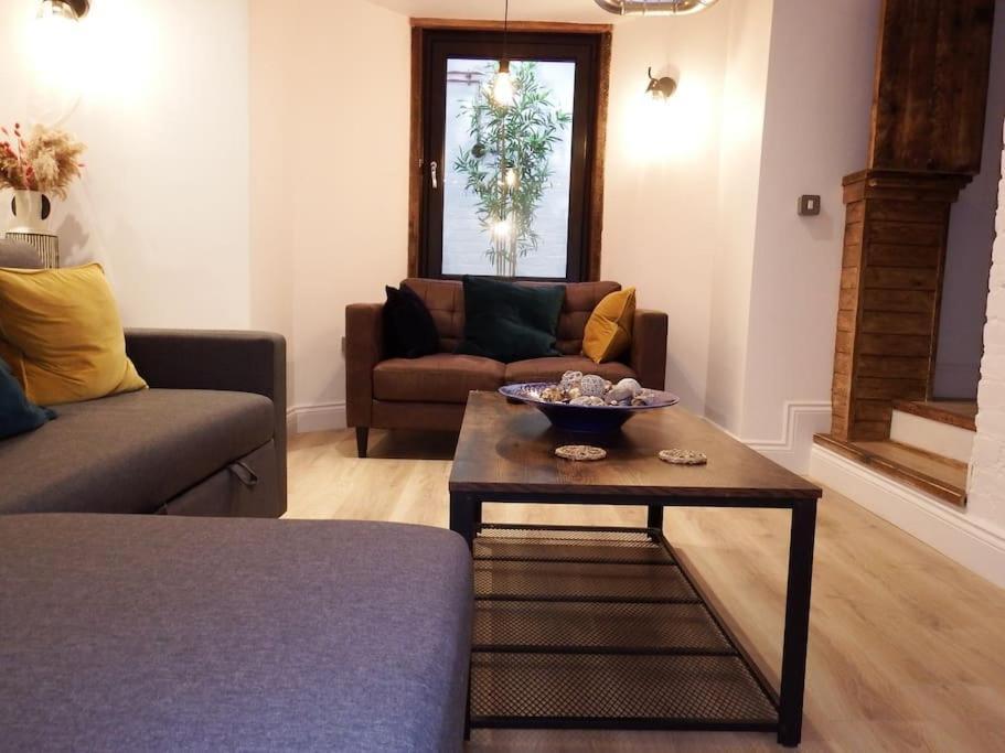 Newly Renovated Stunning Warehouse Apartment Bournemouth Ngoại thất bức ảnh