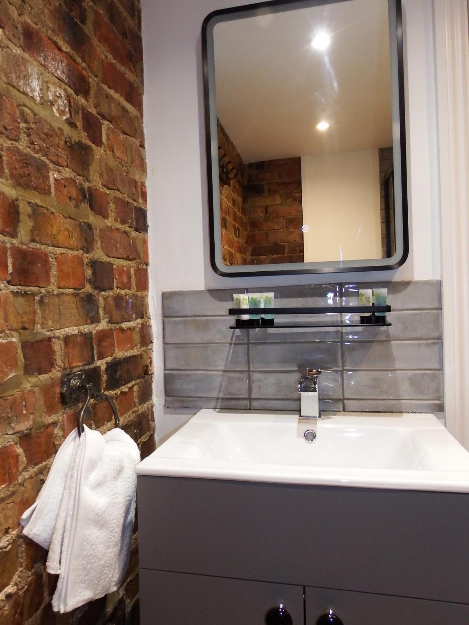 Newly Renovated Stunning Warehouse Apartment Bournemouth Ngoại thất bức ảnh